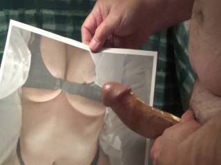 The fabulous body of BouncieTittiess. Have a look with me.