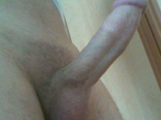 so hard and horny...who can satisfy me??