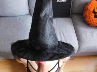 A little warm up before i perform my magic trick on his candy