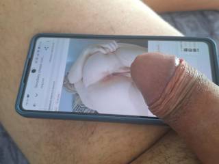 I would love to fuck and lick your ass!