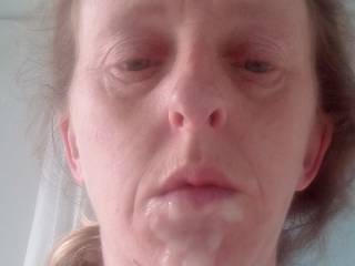 Joanne's fb cum over her face & she sent me this photo while i was at work