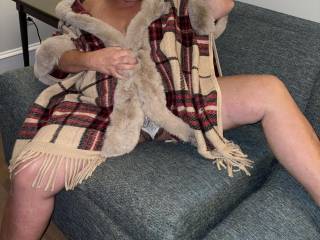 So, what do you see when you zoom in on my panties? Do you like it?  Please leave comments.  The more the better.