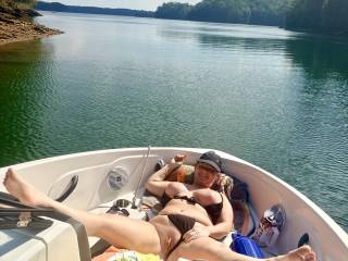Just out in the lake looking for someone to cum fuck me