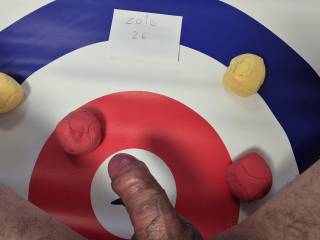 6 balls and a dick , who's the winner ?