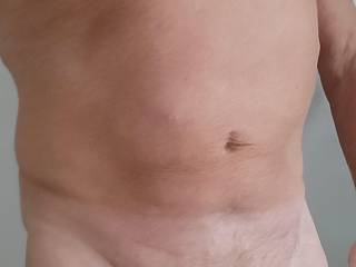 I like to take naked selfie, like?