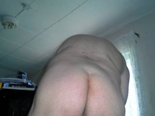 Shaved butt.