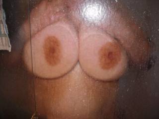 I never get tired of seeing those titties against the shower door. What do you think ?