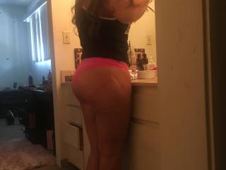 Talking with the wifey this morning while she was getting ready. That beautiful butt!
