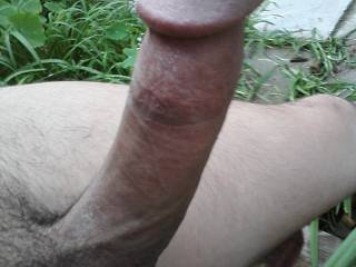 I'm feelin extra horny being outside nude.