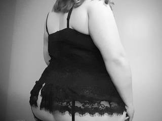 I like the way this getup accentuates my ass.