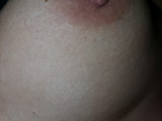 Want someone to suck my nipple