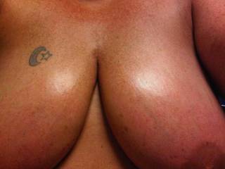 Such beautiful perfect tanned breasts!! I'd love to be outside in the nude soaking up the sun with you for a long steamy hottt weekend, hottt in the sun outside and even hotter wild intense sex inside!!