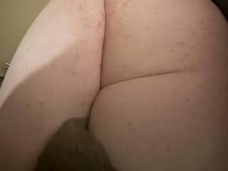 Wanna fuck this milf booty??
