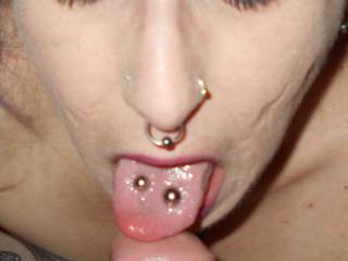 neen licking cock
