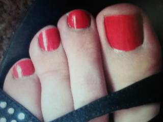 toes close up