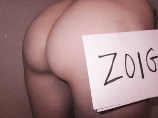Love your new Zoig photo!....I need to lick that ass so badly...It looks totally delectable!...mmmmmmmm....