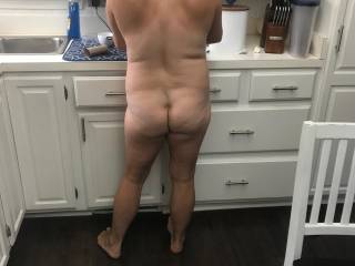 hows that milf ass rate..if given the chance..would ya fuck her