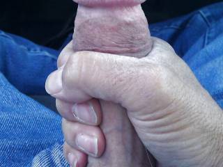 nice and thick for the ladies, better shaved smooth for essential oral fun