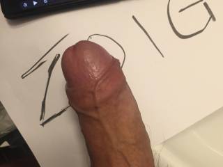Horny at work, wanna be here for a Quick FUCK 😎