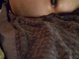 The begginning of when i start to remove it. pulling it out feels incredibly amazing.  Its 8\'\' around and 6 inches long. I like to wear it for hours whether im cleaning or im out on erands. I could feel every step.
