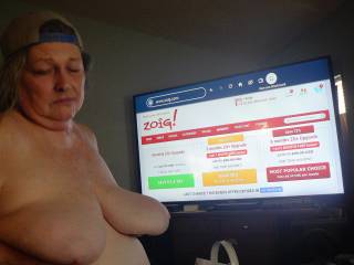 ANOTHER ZOIG/TITTY PIC