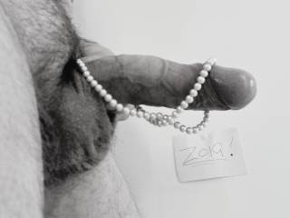 2nd jewellery theme upload... adding a b&w filter makes it so artsy... right ? ;D