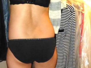 iam, do chang in bra knker do what you are loking at naghty you are look me 👩😉👙