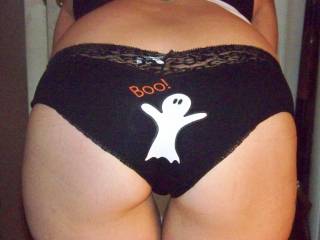 BOO!!! Happy Halloween to me when she bends over to take it doggy style!!!