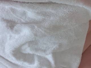 Slide that towel down just a lil bit more