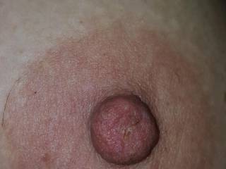 Someone to suck my nipple?