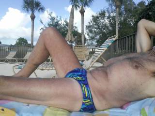 Spending Christmas down south,  hanging around the pool. Wish I could be hanging around naked.