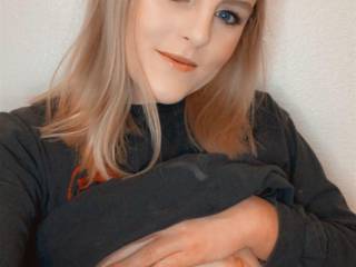 Cute chubby bitch