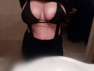my friend\'s covered tits!!!Woul you like undercovered??
