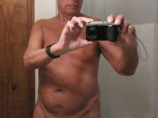 Taking a naked pic of my self.