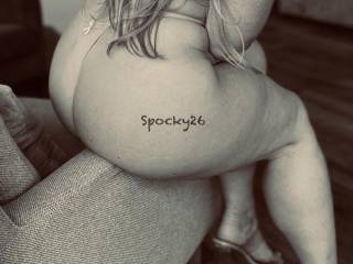 Undies and heels 👠, tell her what you would do to her if you find her like that…