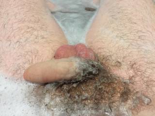 Floppy in the bath...get me hard?