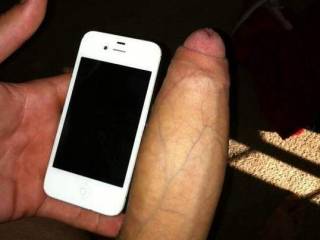 who wanna play on iphone :))