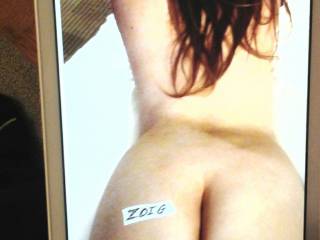 This woman has an ass I'd love to bury my face in