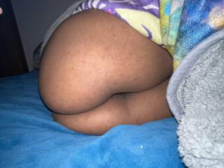 Trina\'s ass in bed