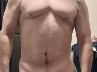 I have a small cock in it is almost 4 in, It\'s real slender and skinny. Do any women out there like guys with less to offer or or under qualified? Gaps and a lot of room in their p****. I like to go inadequate and fantasize about it.