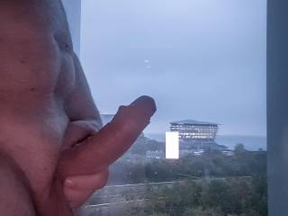 When waiting for the next flight, you need to find something to do at the hotel
