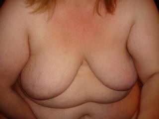 Who wants to suck in them pretty tits?