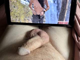 SukiAndSam ~ “Husedalen Valley, Norway hike. And next, lose the pants!”