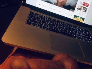 Incredibly sexy seeing Bbwife93 staring me in the eyes as I'm about to masturbate.