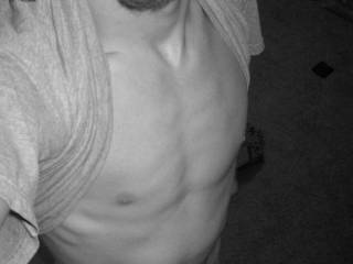 Another upper body pic. B/W