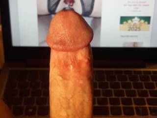 I would love to play with your arse and that sexy plug.