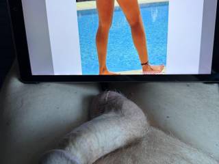 bikinilove ~”Looking around!”