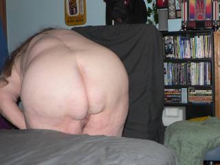 BENDING OVER LIKE YOU LIKIE IT!