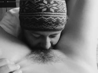 Lick her!