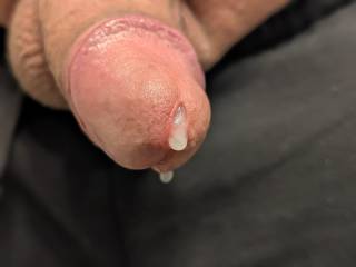 It\'s been so long since I\'ve cum that it\'s staring to leak out when I get horny 🍆💦